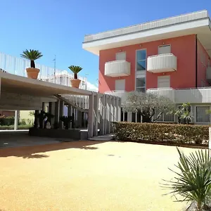 https://hotel-villa-maria-caorle.hotelinveneto.com